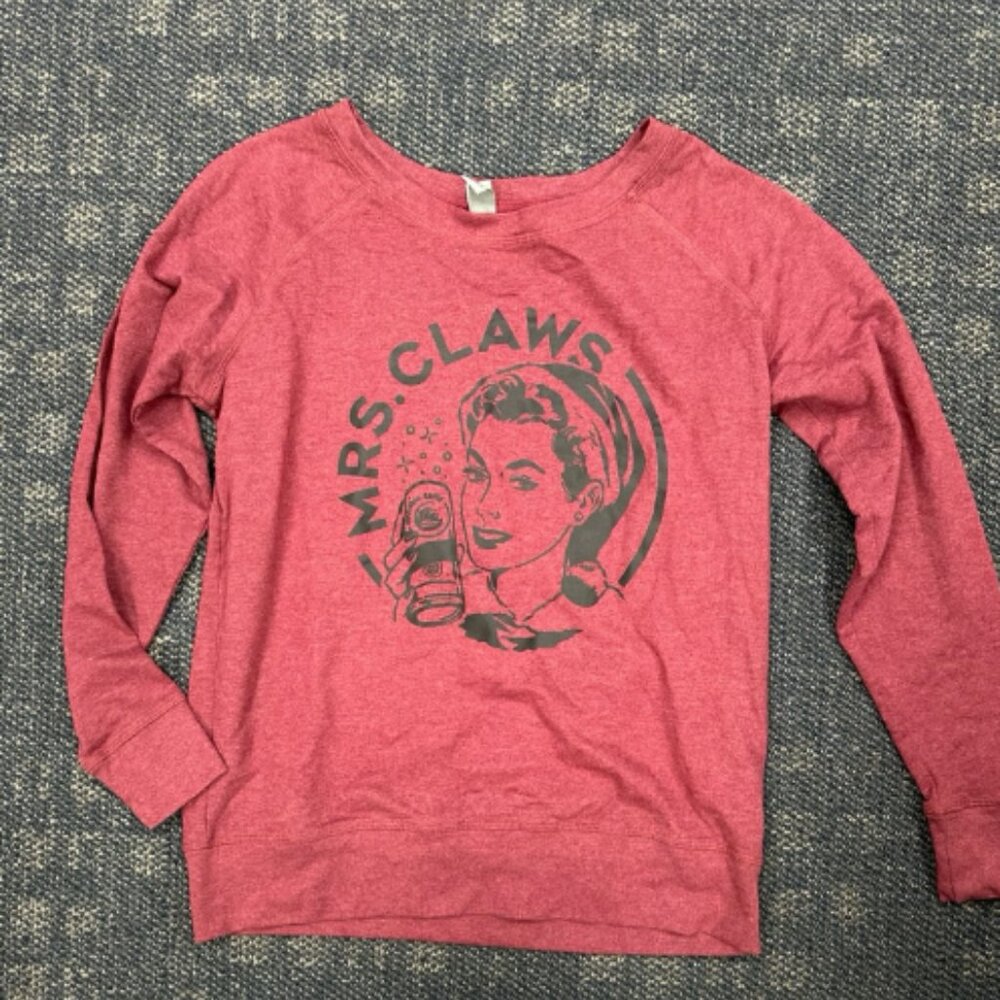 Thinking of selling this cute tee